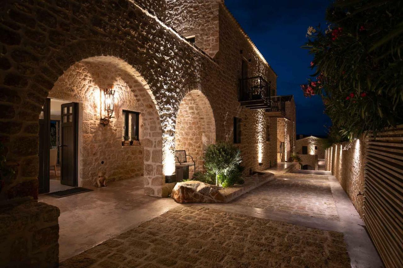 Alistos Hotel Gythio Buitenkant foto